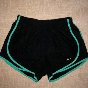 Nike Tempo Women’s Shorts
